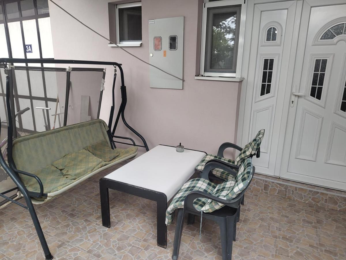 Apartman Anastasija Surcin Exterior photo